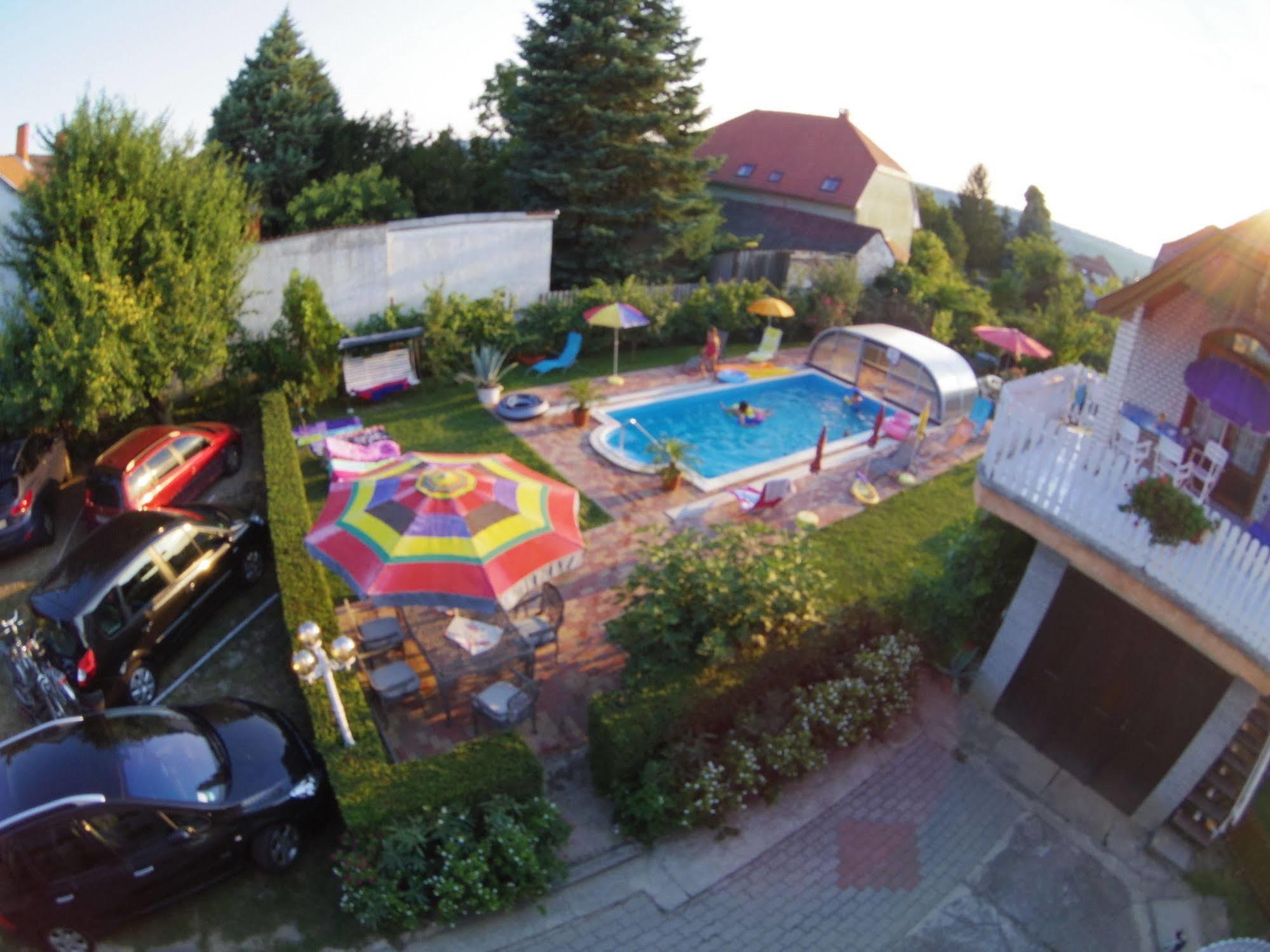 Joker Villa Apartmanhaus Heviz Exterior photo